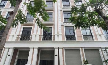 Bán nhà phố liền kề tại Vinhomes Grand Park, view sông, giá tốt